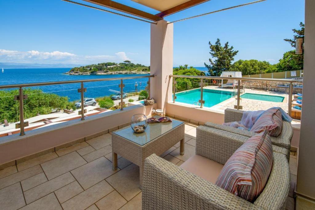 Sea View Suite With Pool Gaios Exterior photo