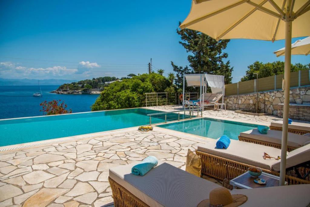 Sea View Suite With Pool Gaios Exterior photo