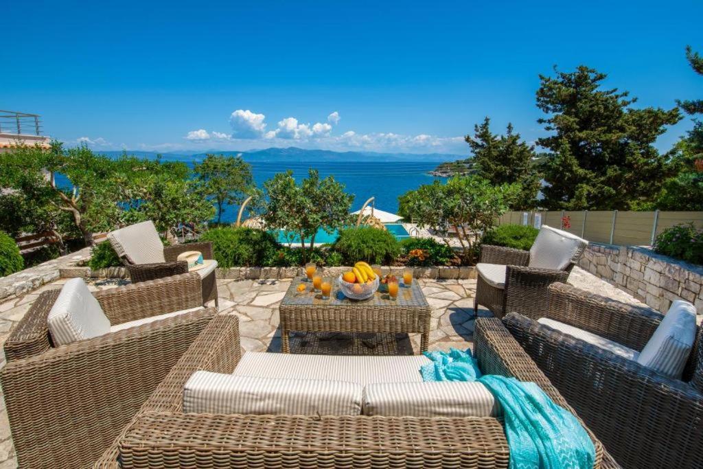 Sea View Suite With Pool Gaios Exterior photo